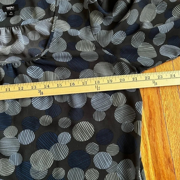 Mossimo long sleeve top - Picture 4 of 6